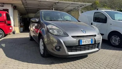 Usata Renault Clio IV 75 CV (55 kW) 2012 Grigio Berlina