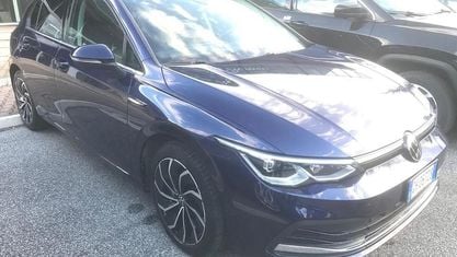 Gebraucht VW Golf VIII Style 116 PS (85 kW) 2022 Blau Limousine