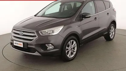 Usata Ford Kuga Titanium 120 CV (88 kW) 2017 Grigio SUV