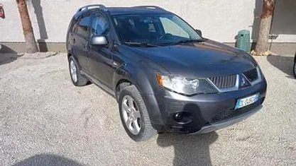 Usata Mitsubishi Outlander Instyle 140 CV (102 kW) 2008 SUV