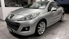 Usata 2011 Peugeot 207 CC Cabrio | 4900 € (Buon prezzo)