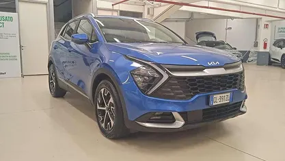 Blu flame Usata 2022 Kia Sportage Style SUV | 26.900 € (Buon prezzo)