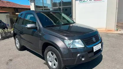 Usata Suzuki Grand Vitara 129 CV (94 kW) 2012 Grigio SUV