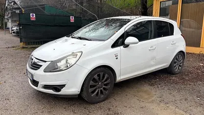 Bianco Usata 2010 Opel Corsa Edition Tre volumi | 999 € (Super prezzo)