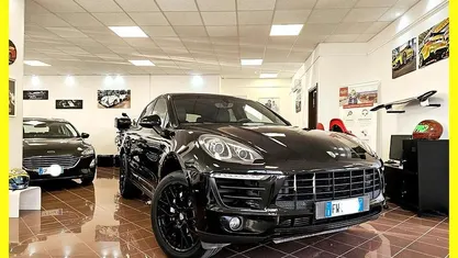Blu Usata 2015 Porsche Macan S Black Edition SUV | 32.400 € (Ottimo prezzo)