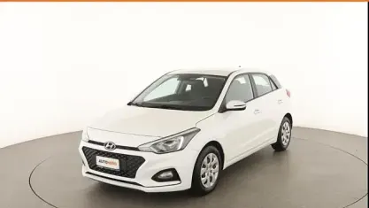 Usata Hyundai i20 Advanced 75 CV (55 kW) 2019 Bianco Utilitaria