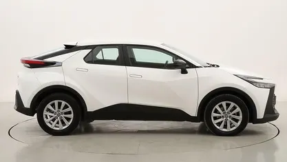Usata Toyota C-HR Active 140 CV (102 kW) 2024 SUV