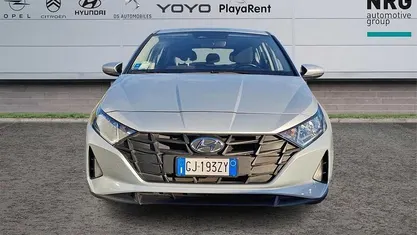 Argento Usata 2022 Hyundai i20 Due volumi | 14.500 € (Buon prezzo)