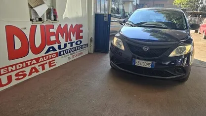 Usata Lancia Ypsilon Gold 69 CV (50 kW) 2019 Utilitaria