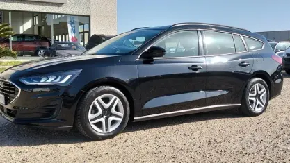 Usata Ford Focus Business Edition 120 CV (88 kW) 2022 Nero Station wagon