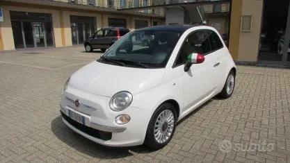 Usata Fiat 500 Lounge 75 CV (55 kW) 2007 Bianco Utilitaria