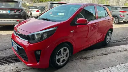 Usata Kia Picanto Active 65 CV (47 kW) 2019 Rosso Utilitaria