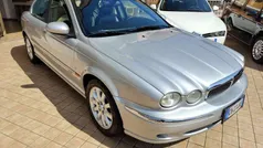 Argento Usata 2003 Jaguar X-type Executive Tre volumi | 2500 € (Ottimo prezzo)