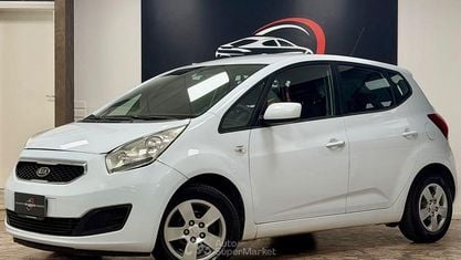 Usata Kia Venga 90 CV (66 kW) 2013 Bianco Utilitaria