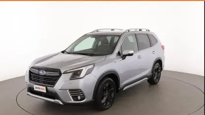 Usata Subaru Forester Premium 150 CV (110 kW) 2022 Grigio SUV