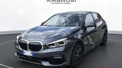 Grigio Usata 2021 BMW 118 Sport Line Due volumi | 21.500 € (Super prezzo)