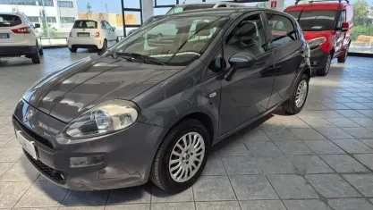 Usata Fiat Punto Street 77 CV (56 kW) 2017 Grigio Utilitaria