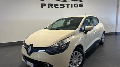 Usata Renault Clio IV 75 CV (55 kW) 2015 Berlina