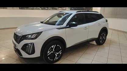 Usata 2025 Peugeot 2008 Allure SUV | 22.500 € (Buon prezzo)