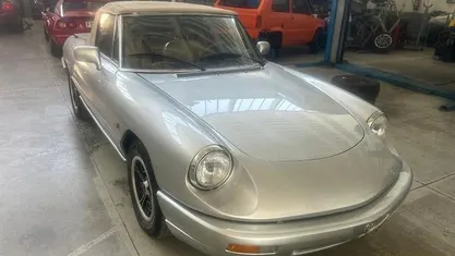Usata Alfa Romeo Spider 122 CV (89 kW) 1990 Cabrio