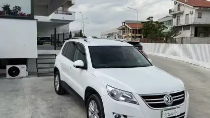 Usata VW Tiguan Sportline 140 CV (102 kW) 2011 Bianco SUV