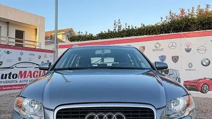 Grigio Usata 2005 Audi A4 Sport Tre volumi | 2850 € (Buon prezzo)