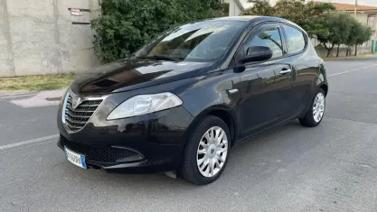 Usata Lancia Ypsilon S 95 CV (69 kW) 2012 Nero Utilitaria