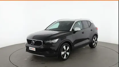 Usata Volvo XC40 Momentum 163 CV (119 kW) 2020 Nero SUV