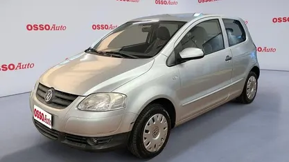 Argento Usata 2010 VW Fox Due volumi | 3800 € (Buon prezzo)