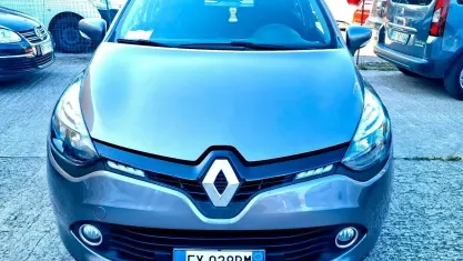 Usata Renault Clio IV 75 CV (55 kW) 2015 Grigio Berlina