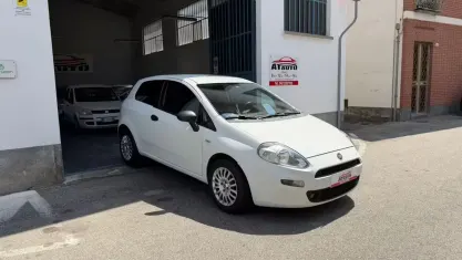 Usata Fiat Punto 75 CV (55 kW) 2014 Bianco Utilitaria