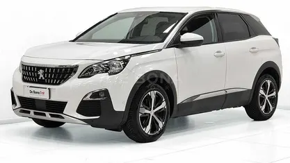 Usata 2019 Peugeot 3008 Allure SUV | 17.990 € (Buon prezzo)