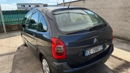 Usata Citroën Xsara 95 CV (69 kW) 2002 Grigio Monovolume