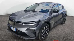 Grigio Nuova 2025 Renault Mégane Evolution Tre volumi | 32.000 € (Ottimo prezzo)