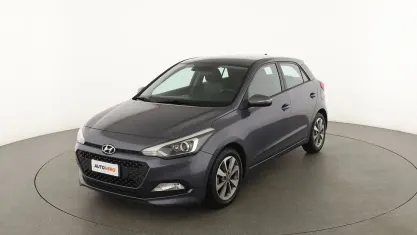 Usata Hyundai i20 Comfort 85 CV (62 kW) 2015 Grigio Berlina