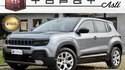 Begagnad Jeep Avenger Altitude 101 HK (74 kW) 2023 Grå SUV