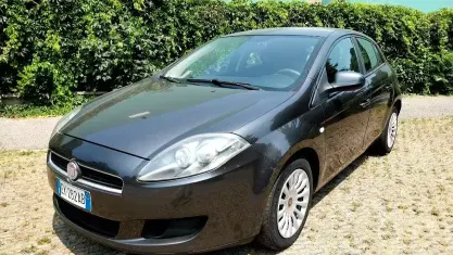 Usata Fiat Bravo 90 CV (66 kW) 2011 Grigio Utilitaria