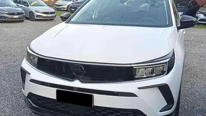 Käytetty Opel Grandland X 131 HP (96 kW) 2024 Valkoinen Katumaasturi