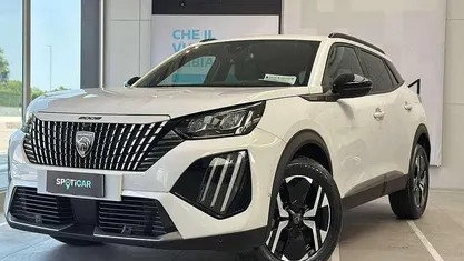 Bianco Nuova 2025 Peugeot 2008 Allure SUV | 22.900 € (Buon prezzo)