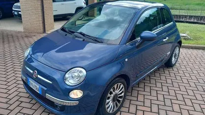 Usata Fiat 500 Lounge 69 CV (50 kW) 2013 Blu/azzurro Utilitaria