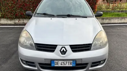 Usata Renault Clio II Dynamique 58 CV (42 kW) 2007 Grigio Berlina