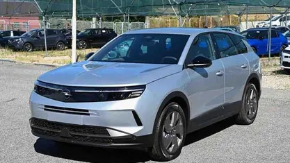Grigio Nuova 2025 Opel Grandland X Edition SUV | 27.950 € (Buon prezzo)