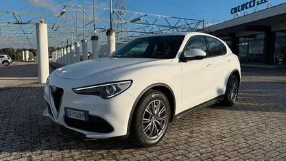 Usata Alfa Romeo Stelvio Executive 190 CV (139 kW) 2021 Bianco SUV