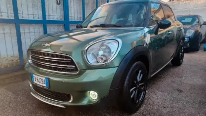 Usata Mini Countryman Business 90 CV (66 kW) 2015 Verde SUV