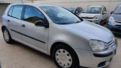 Argento Usata 2006 VW Golf V Comfortline Tre volumi | 3299 € (Ottimo prezzo)