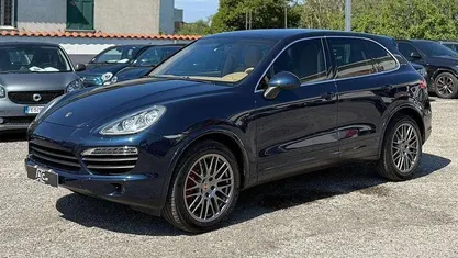 Blu/azzurro Usata 2013 Porsche Cayenne SUV | 28.990 € (Buon prezzo)