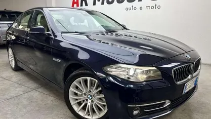 Usata BMW 530 Luxury Line 258 CV (189 kW) 2013 Blu Berlina