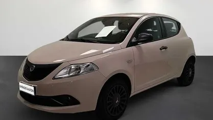 Usata 2019 Lancia Ypsilon Utilitaria | 9900 € (Buon prezzo)