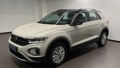 Usata VW T-Roc Life 110 CV (80 kW) 2023 Grigio SUV