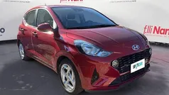 Rosso Usata 2020 Hyundai i10 Advanced Due volumi | 10.850 € (Buon prezzo)